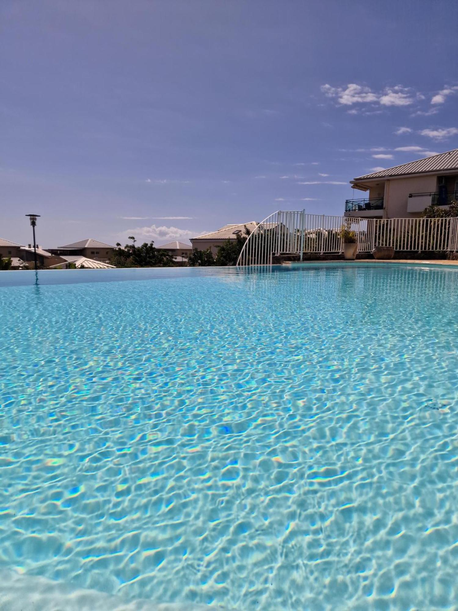 Appartement Villa Sur Le Toit, Vue Mer Saint-Gilles-les-Bains Exterior foto